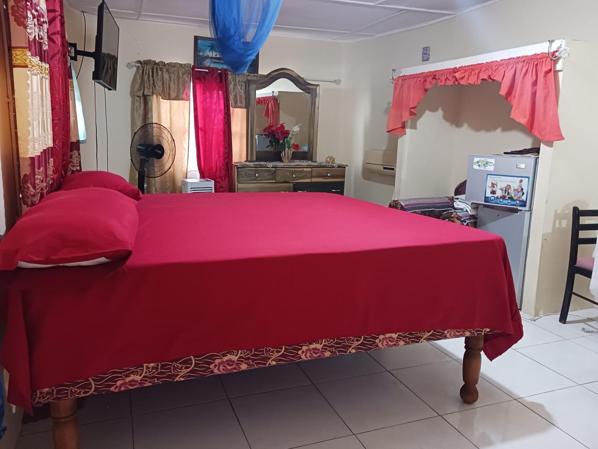 أوشو ريوس Tina'S Guest House المظهر الخارجي الصورة